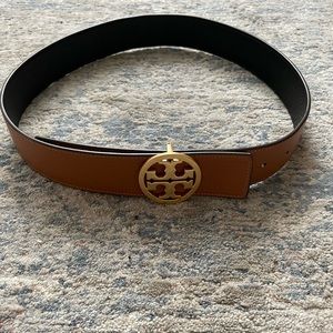 Tory Burch reversible belt 1.5”width